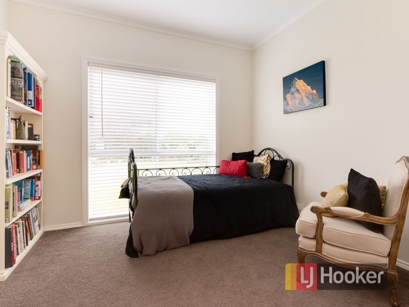 5 Boothby Terrace, Lynbrook VIC 3975