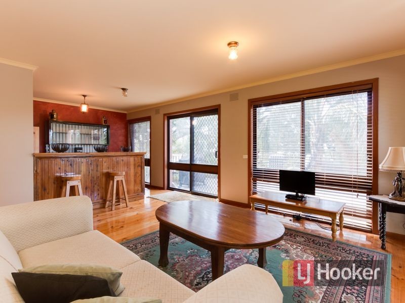 65 Olive Road, Hampton Park VIC 3976