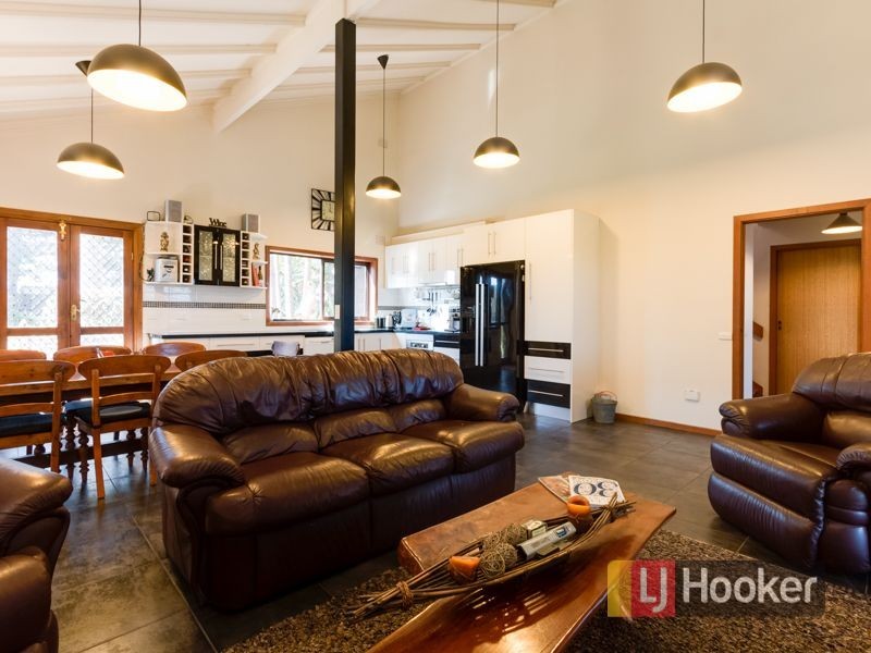 65 Olive Road, Hampton Park VIC 3976