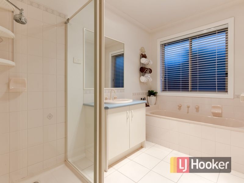 34 The Parkway, Hampton Park VIC 3976