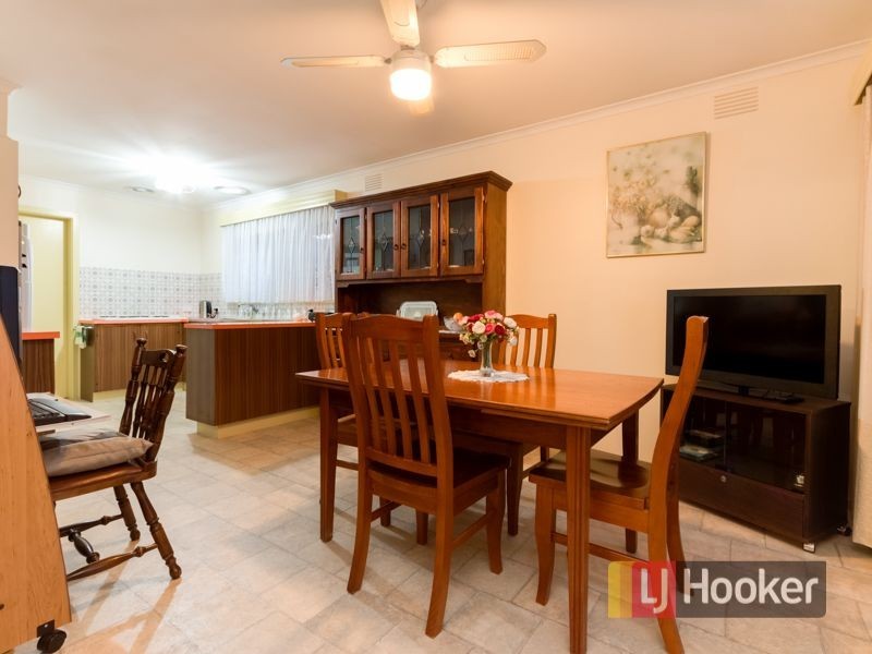 10 Tadstan Drive, Hampton Park VIC 3976