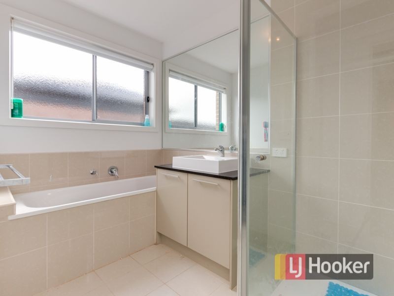 5 Emma Close, Drouin VIC 3818