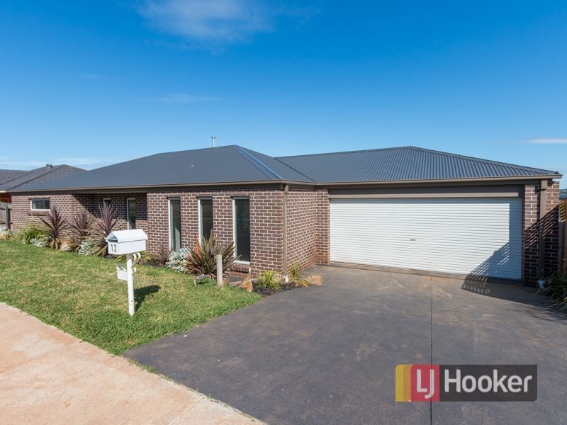 12 Shae Crescent, Drouin VIC 3818