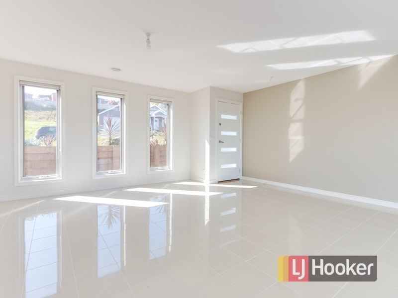 12 Shae Crescent, Drouin VIC 3818