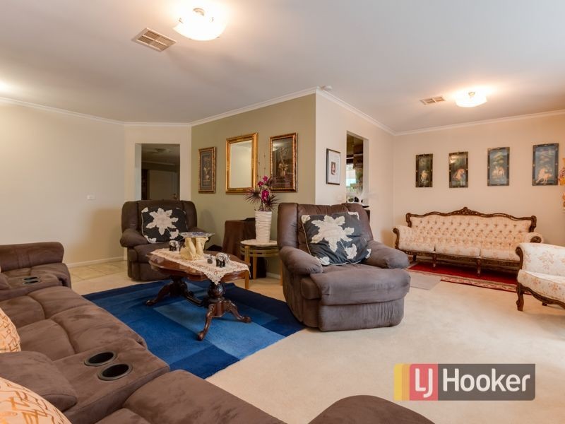 7 Pollina Close, Hampton Park VIC 3976