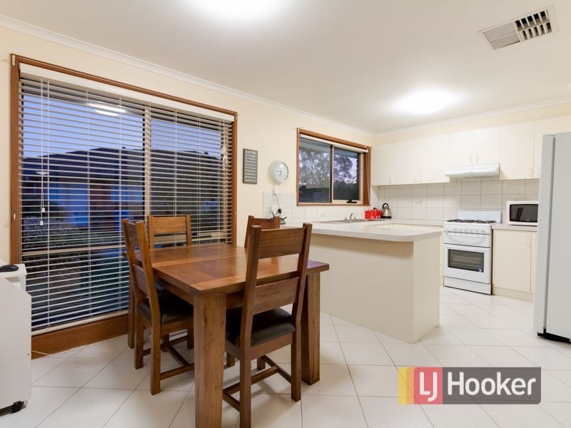 4/46-48 Beckington Crescent, Hampton Park VIC 3976