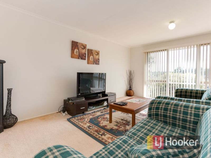 5 Blackwood Drive, Narre Warren VIC 3805