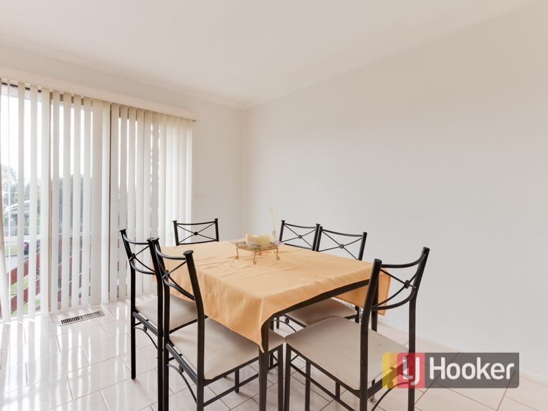 5 Blackwood Drive, Narre Warren VIC 3805