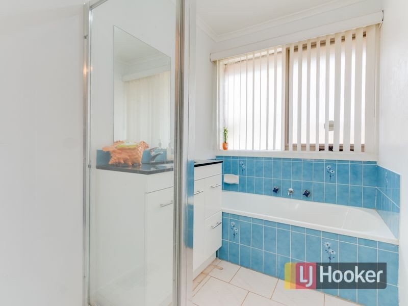5 Blackwood Drive, Narre Warren VIC 3805