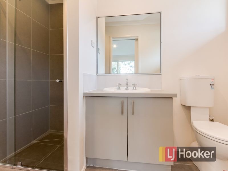 2 Chiswick Court, Hampton Park VIC 3976