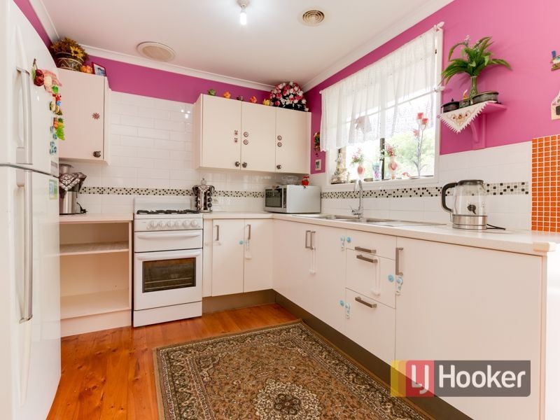 10 Melliodora Court, Endeavour Hills VIC 3802