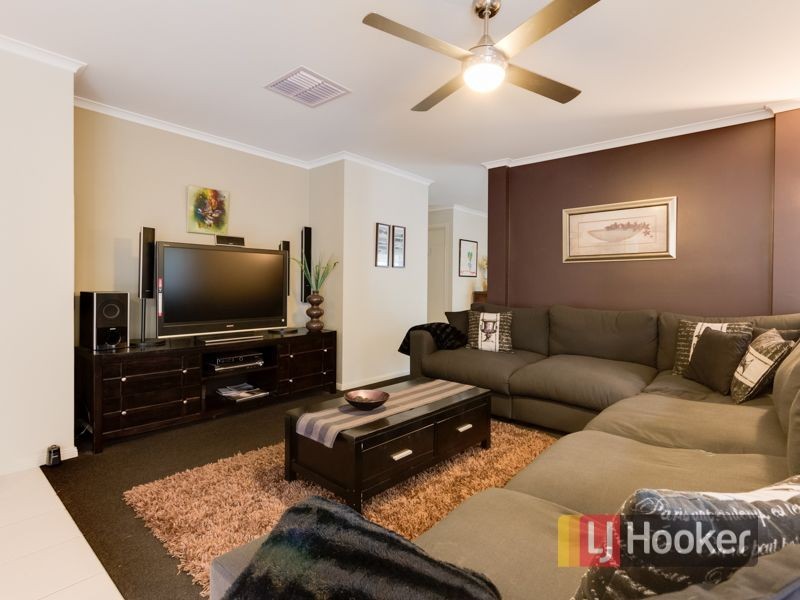 54 Hartsmere Drive, Berwick VIC 3806