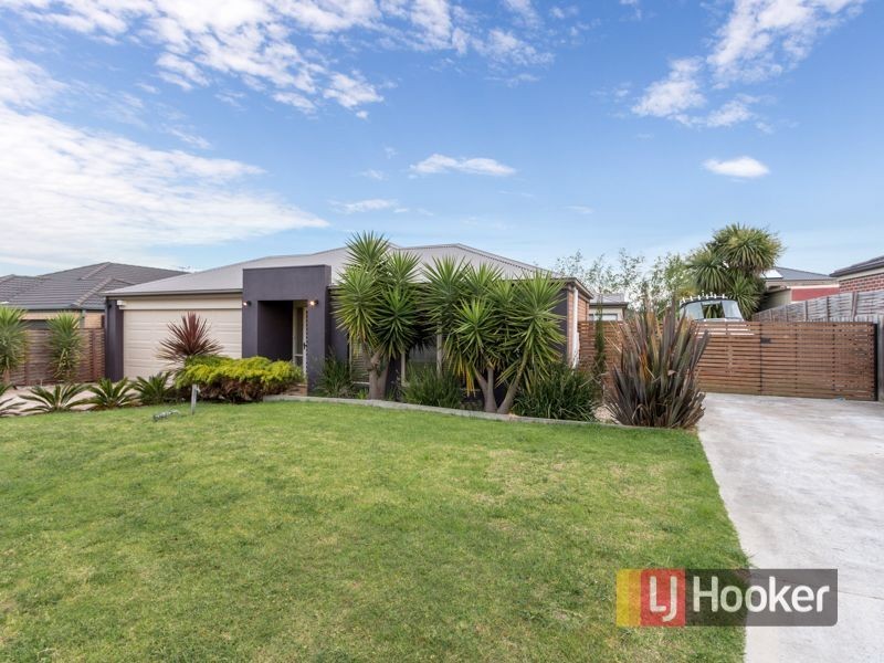 54 Hartsmere Drive, Berwick VIC 3806