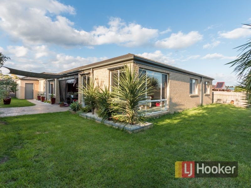 52 Hartsmere Drive, Berwick VIC 3806