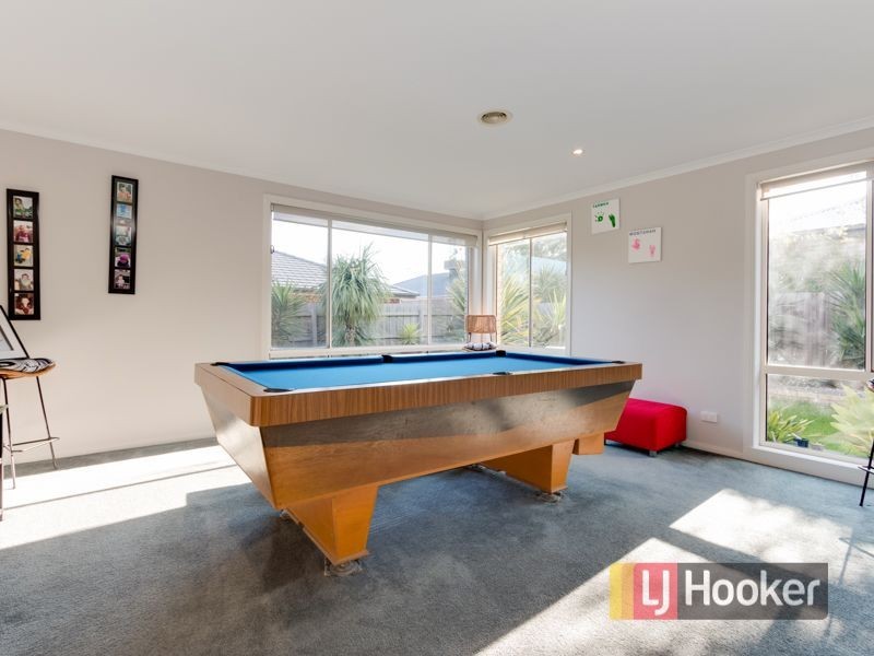 52 Hartsmere Drive, Berwick VIC 3806