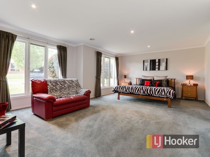 52 Hartsmere Drive, Berwick VIC 3806