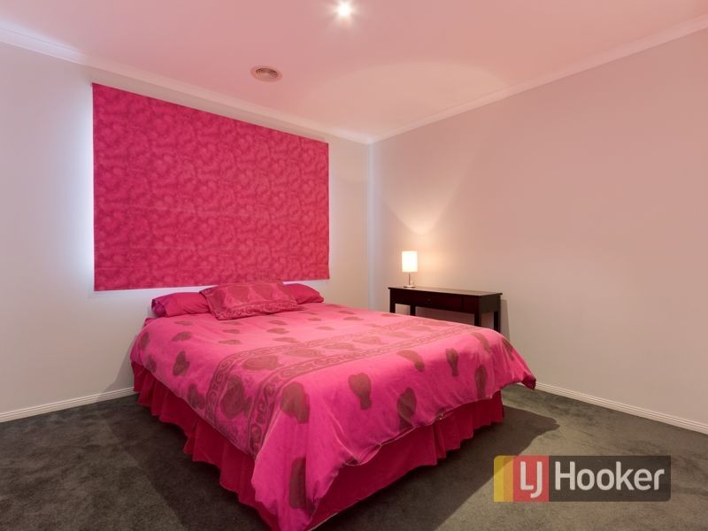 52 Hartsmere Drive, Berwick VIC 3806