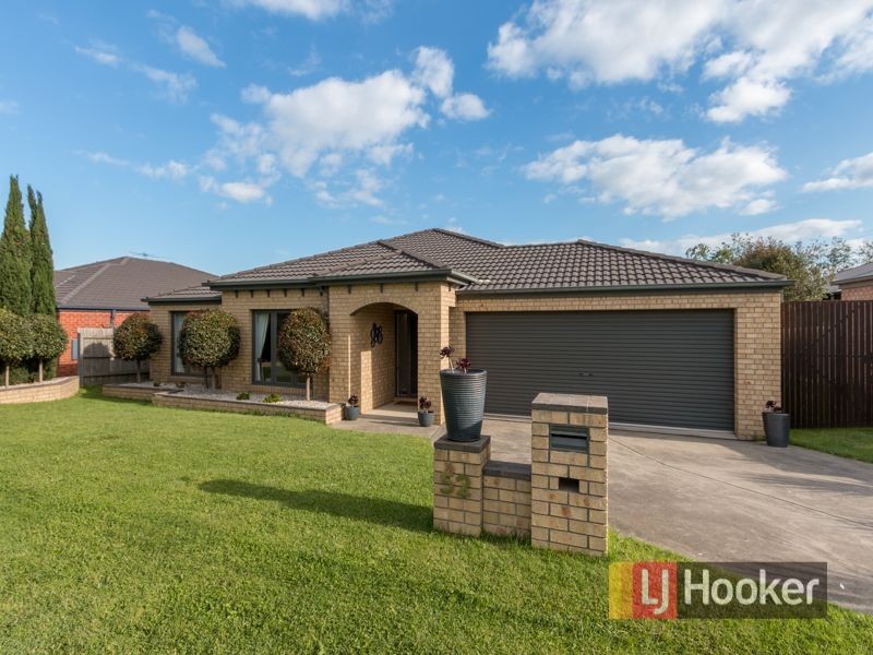 52 Hartsmere Drive, Berwick VIC 3806