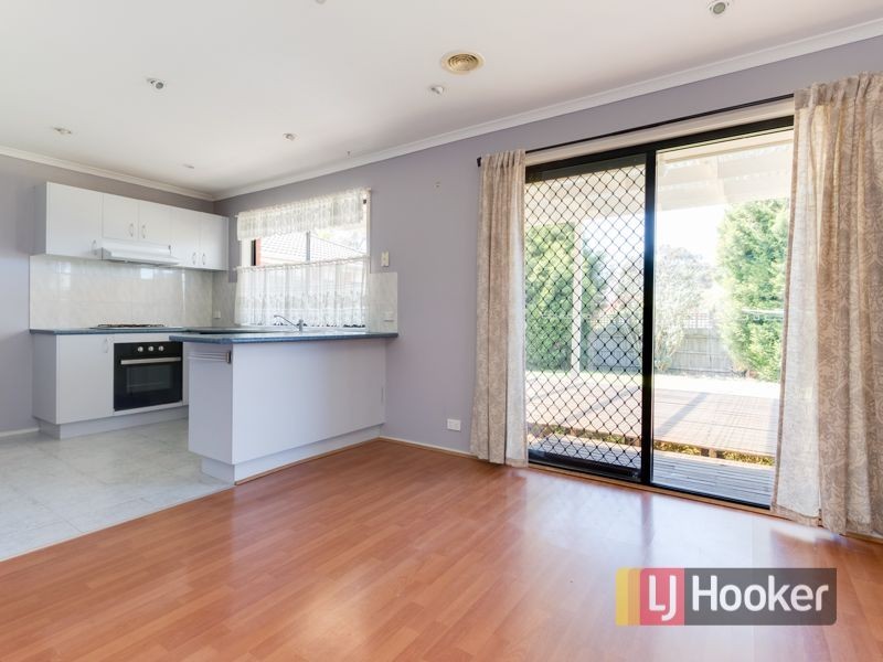 18 Linmac Court, Hampton Park VIC 3976