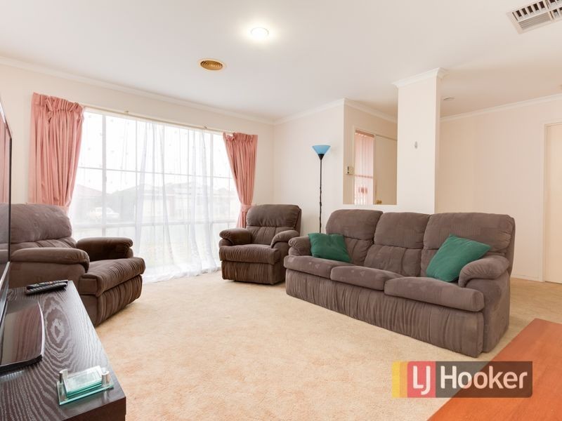 13 Nimbus Court, Hampton Park VIC 3976