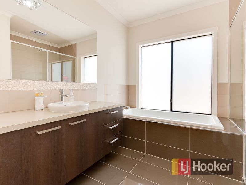 4 Wombat Court, Narre Warren South VIC 3805