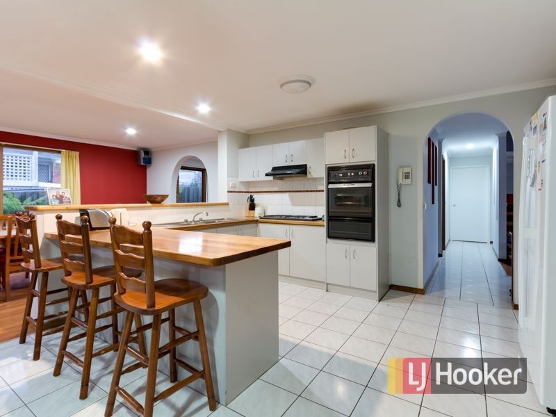 58 Leopold Crescent, Hampton Park VIC 3976