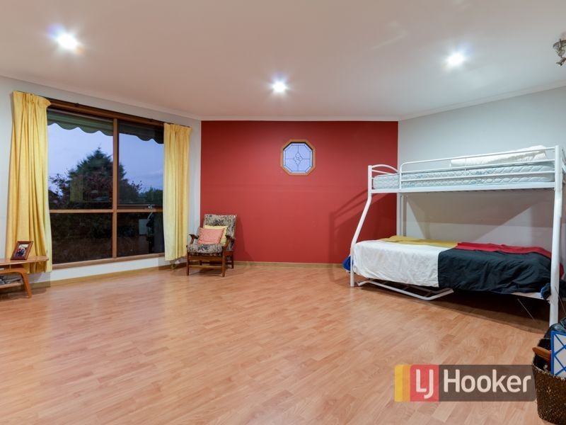 58 Leopold Crescent, Hampton Park VIC 3976