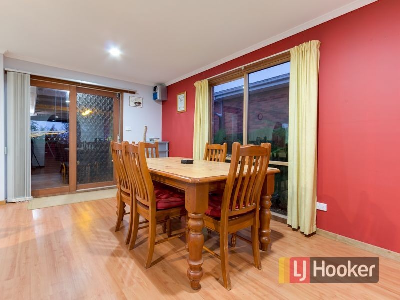 58 Leopold Crescent, Hampton Park VIC 3976