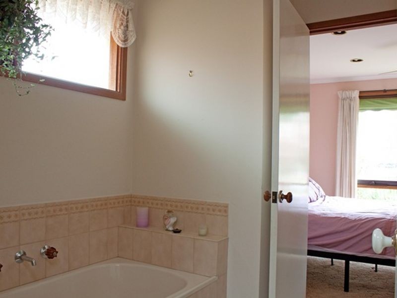 10 Templer Avenue, Hampton Park VIC 3976