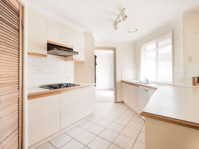 16 Templer Avenue, Hampton Park VIC 3976
