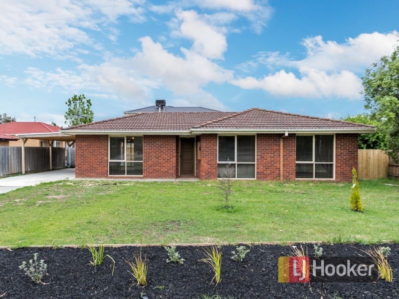 13 Saxonwood Drive, Narre Warren VIC 3805