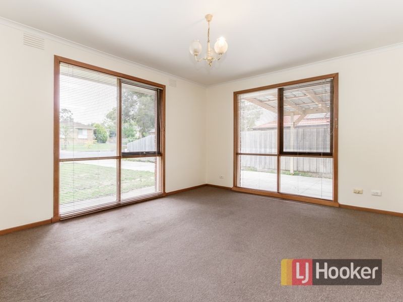 13 Saxonwood Drive, Narre Warren VIC 3805