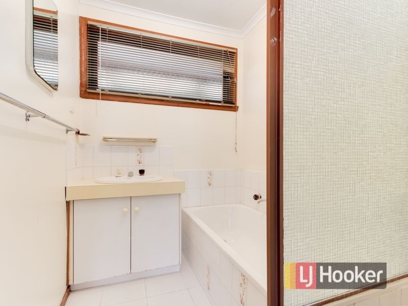 13 Saxonwood Drive, Narre Warren VIC 3805