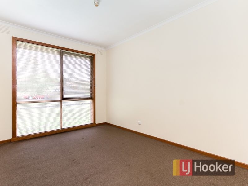 13 Saxonwood Drive, Narre Warren VIC 3805