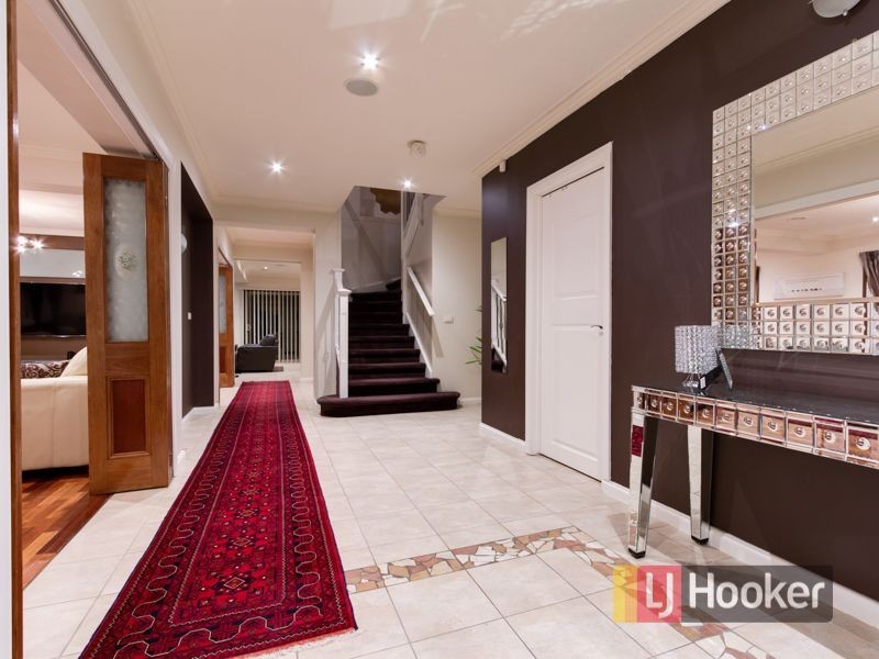 2 Caversham Terrace, Lynbrook VIC 3975