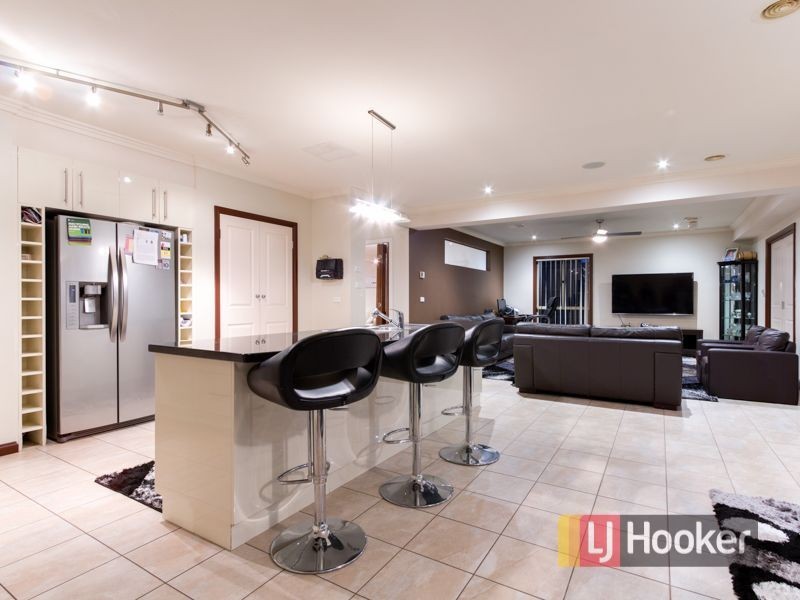 2 Caversham Terrace, Lynbrook VIC 3975