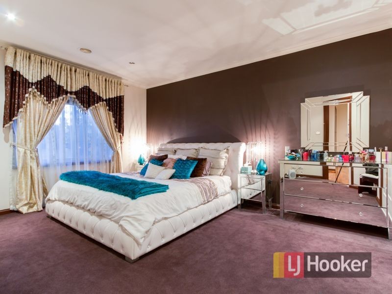 2 Caversham Terrace, Lynbrook VIC 3975