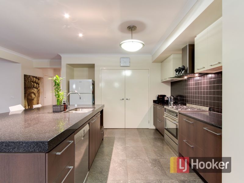 9 Duce Street, Cranbourne East VIC 3977