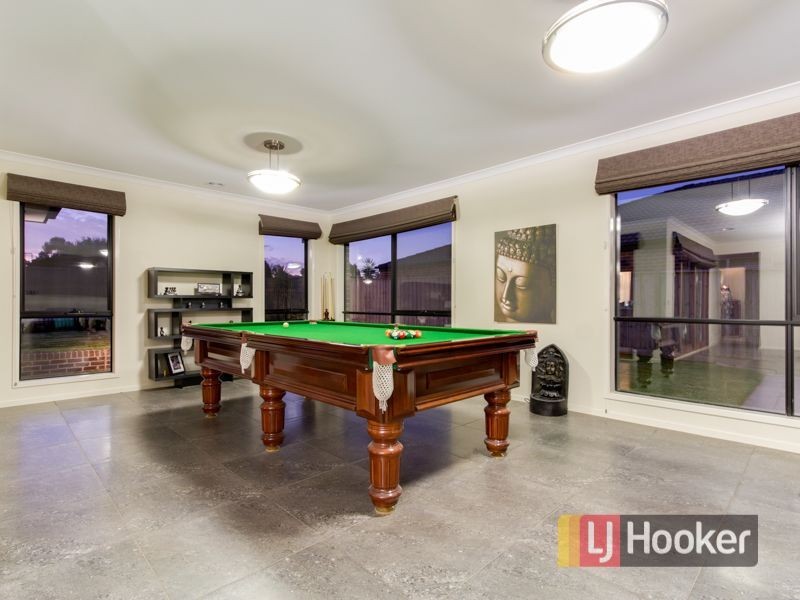 9 Duce Street, Cranbourne East VIC 3977