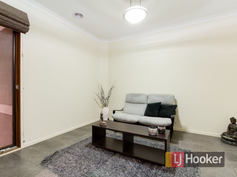 9 Duce Street, Cranbourne East VIC 3977