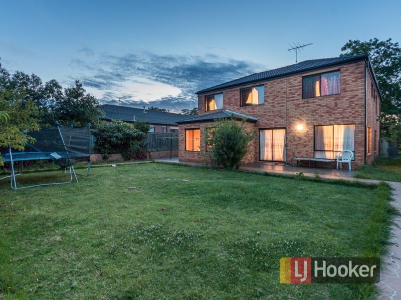 9 Redleaf Close, Hampton Park VIC 3976