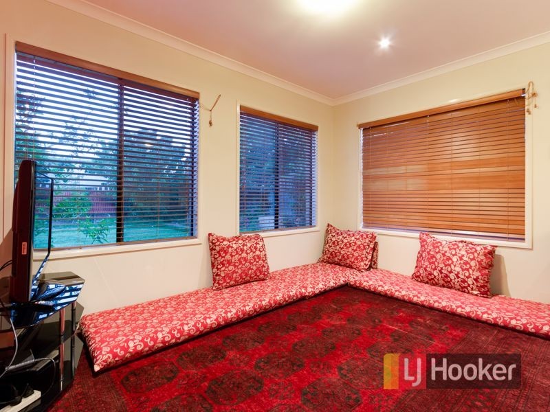 9 Redleaf Close, Hampton Park VIC 3976