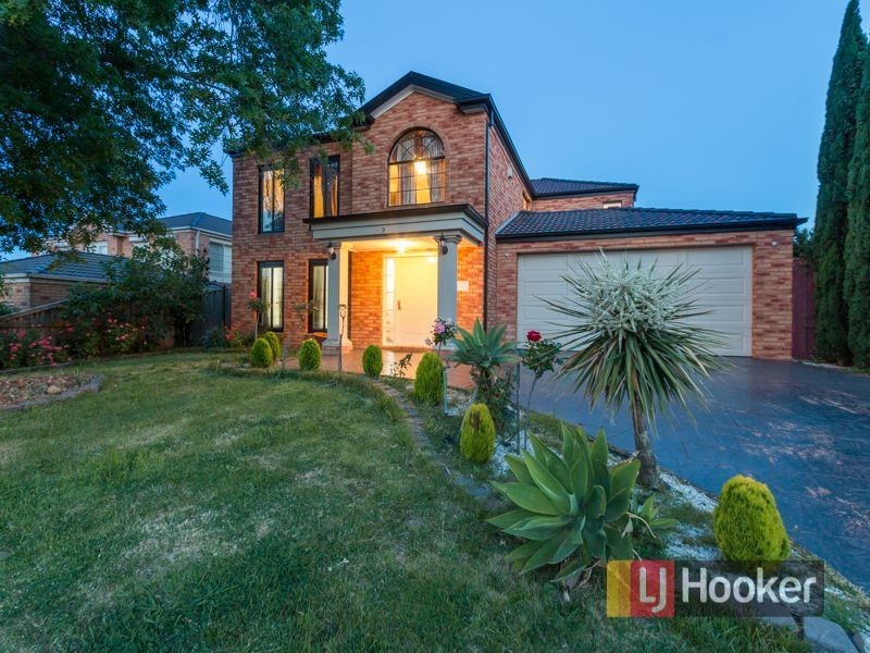 9 Redleaf Close, Hampton Park VIC 3976