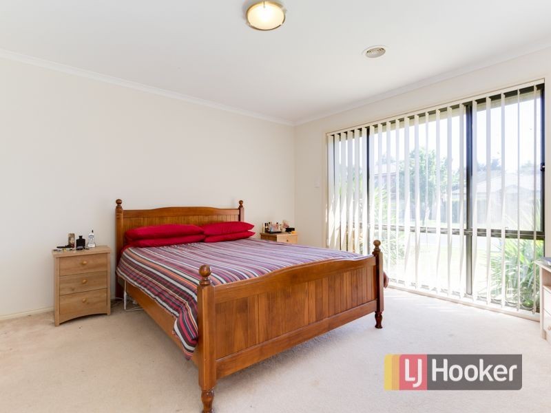 15 Chisholm Crescent, Narre Warren South VIC 3805