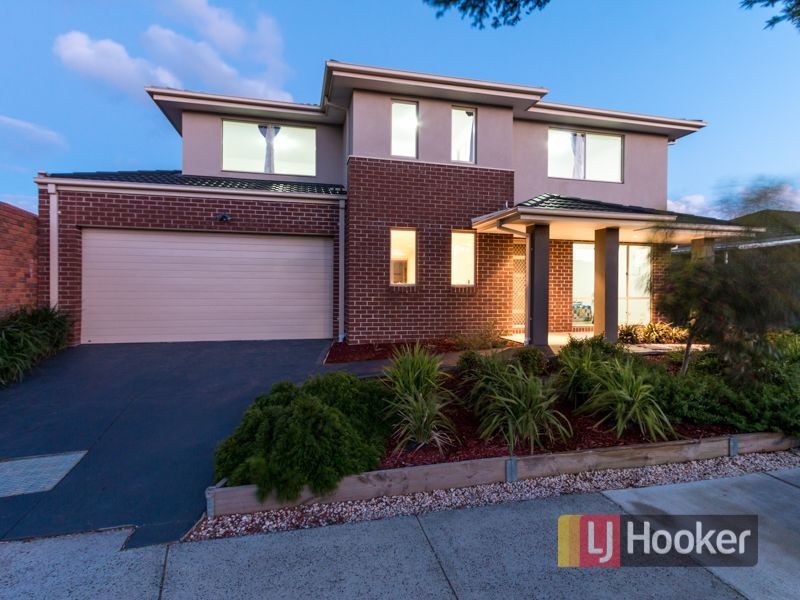 4 Chester Drive, Hampton Park VIC 3976