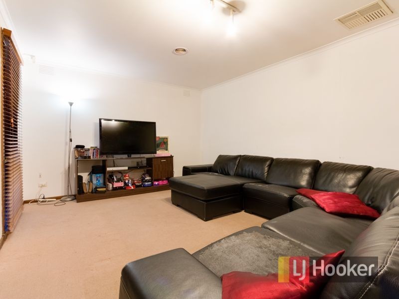 5 The Grange, Hampton Park VIC 3976