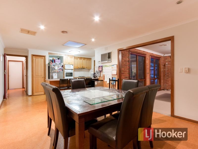 5 The Grange, Hampton Park VIC 3976