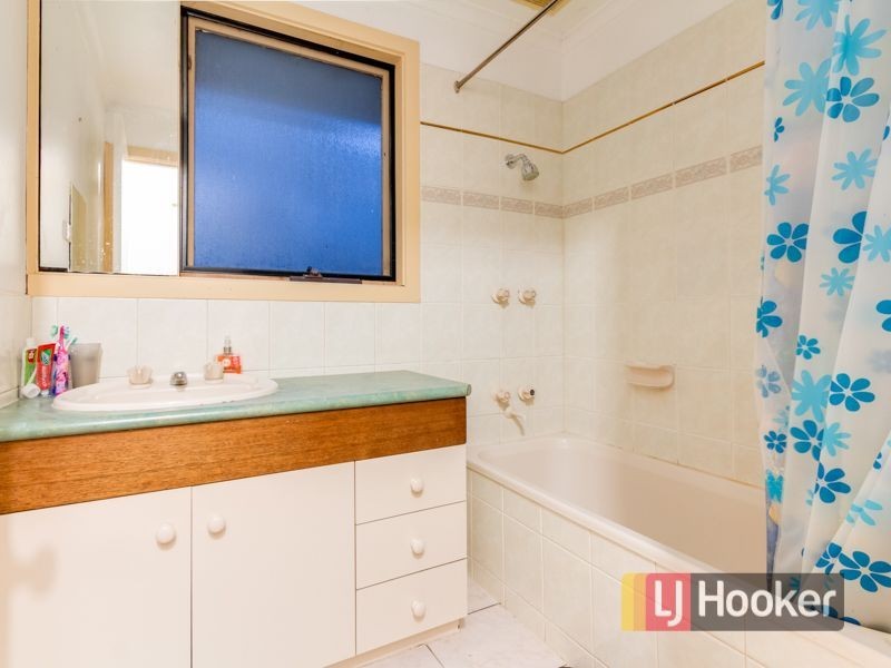 5 The Grange, Hampton Park VIC 3976