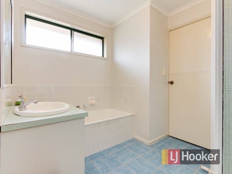 1/44 Narellan Drive, Hampton Park VIC 3976