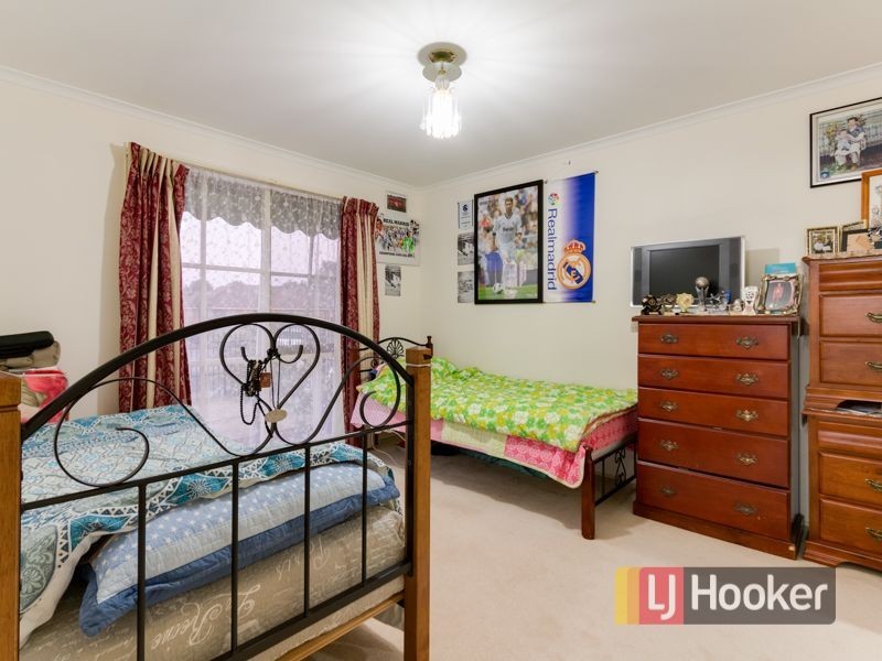 8 Princess Maria Place, Hampton Park VIC 3976